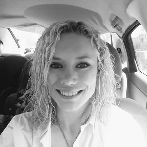 Meet your Posher, Denise